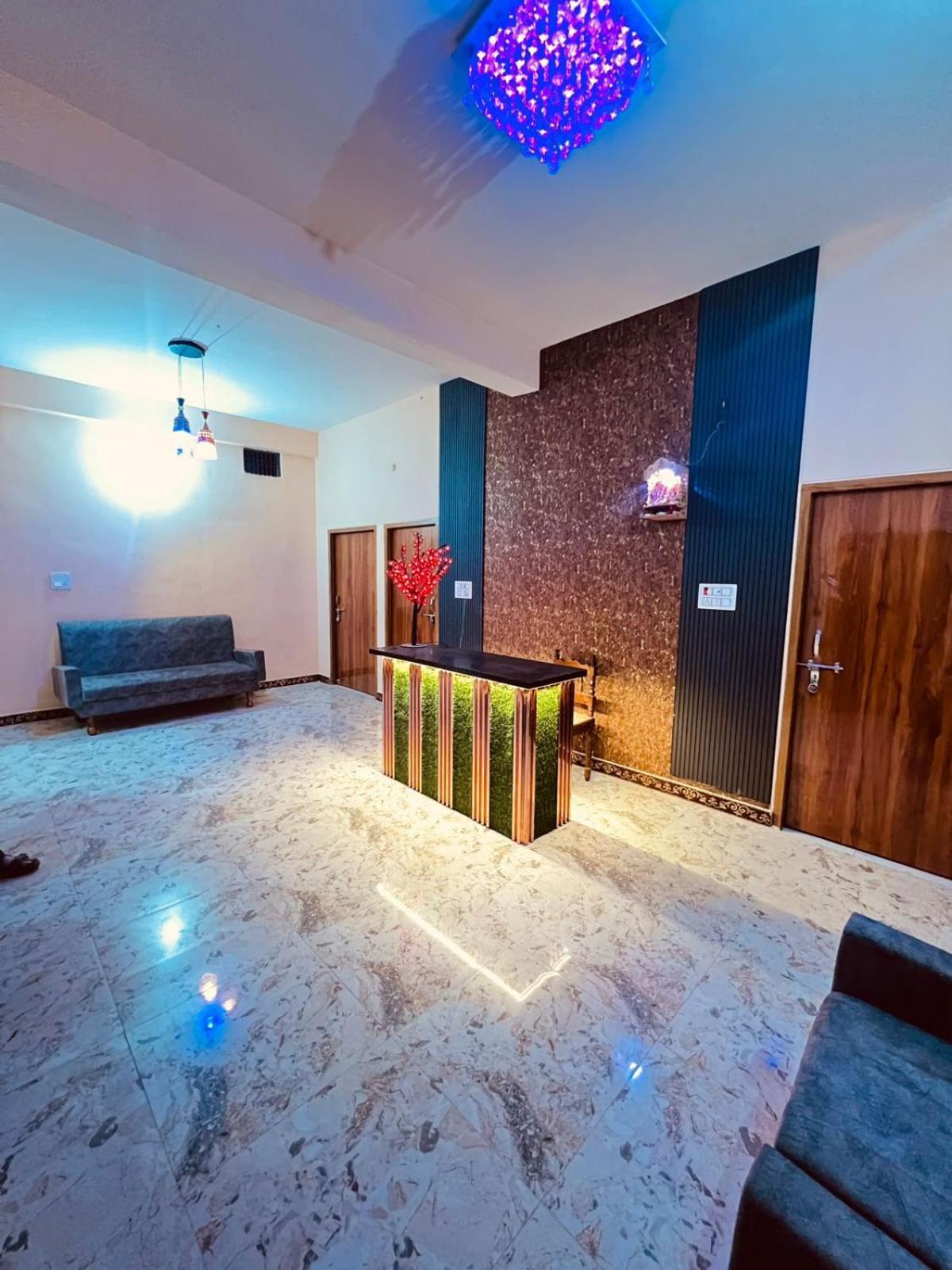 Gulab Residency * Varanasi