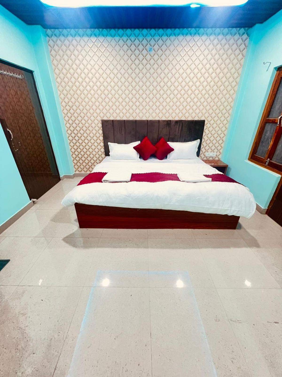 Gulab Residency Varanasi